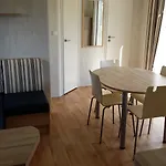 Κάμπινγκ De La Miniere 2*