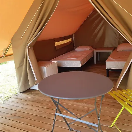Campsite De La Miniere Forges-les-Eaux